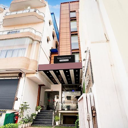 Townhouse Ram Katora Near Vishwanath Temple Formerly Sv Grand Hotel Váránaszi Kültér fotó